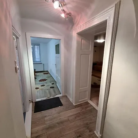 דירה R Castle - 2 *