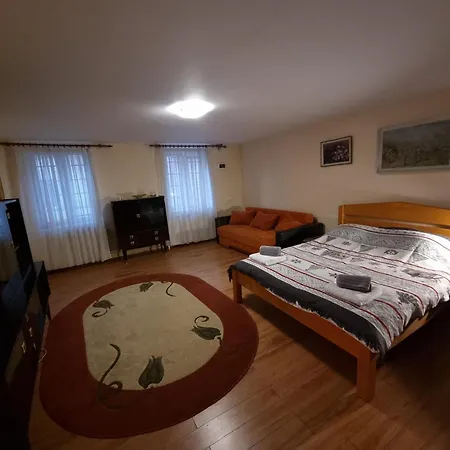 R Castle - 2 דירה *