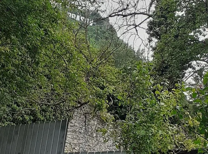 R Castle - 2 * בראשוב